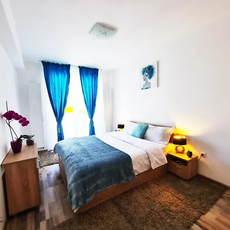 Апартаменти Alpha Apart Avantgarden